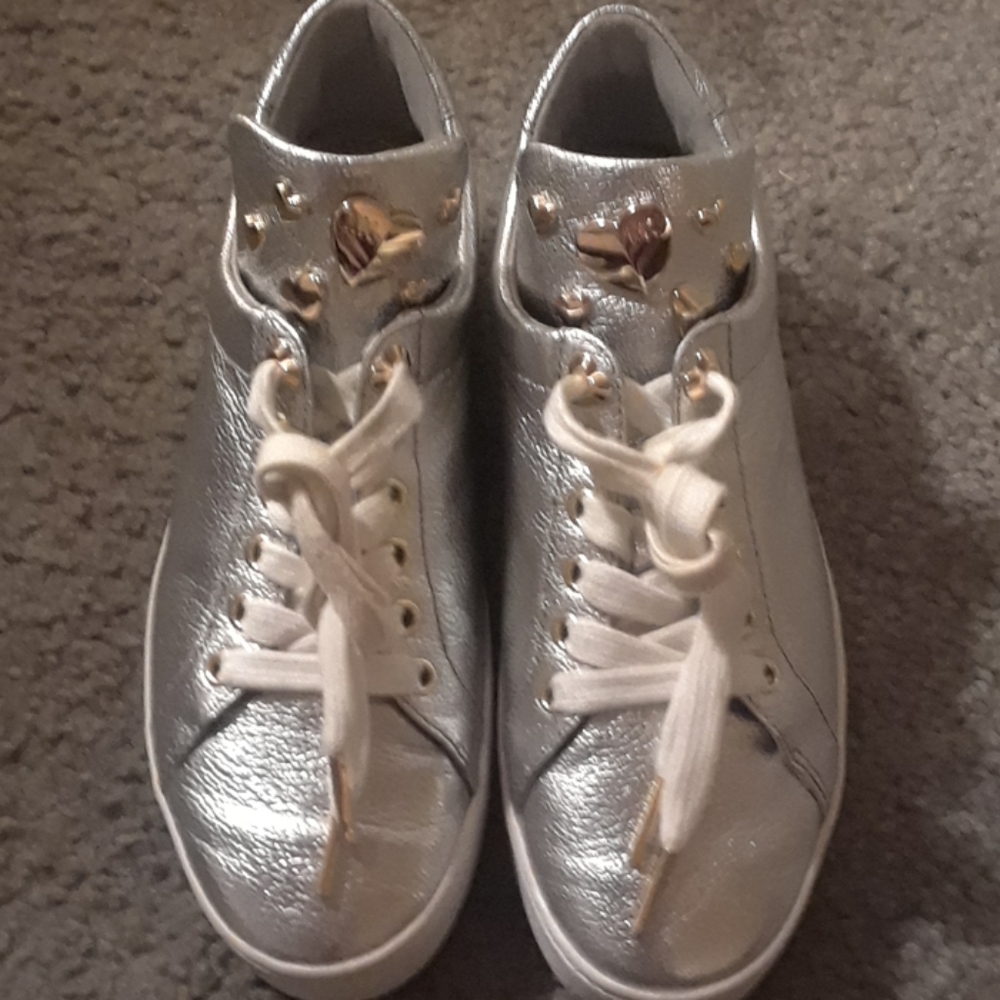 LIKE NEW❣MICHAEL KORS Sneakers